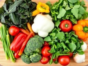 Infographic explaining anti-inflammatory foods list for beginners with health benefits of each item